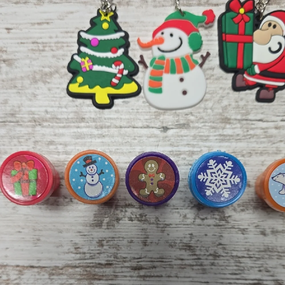 Kids’ Christmas Party Favor Set